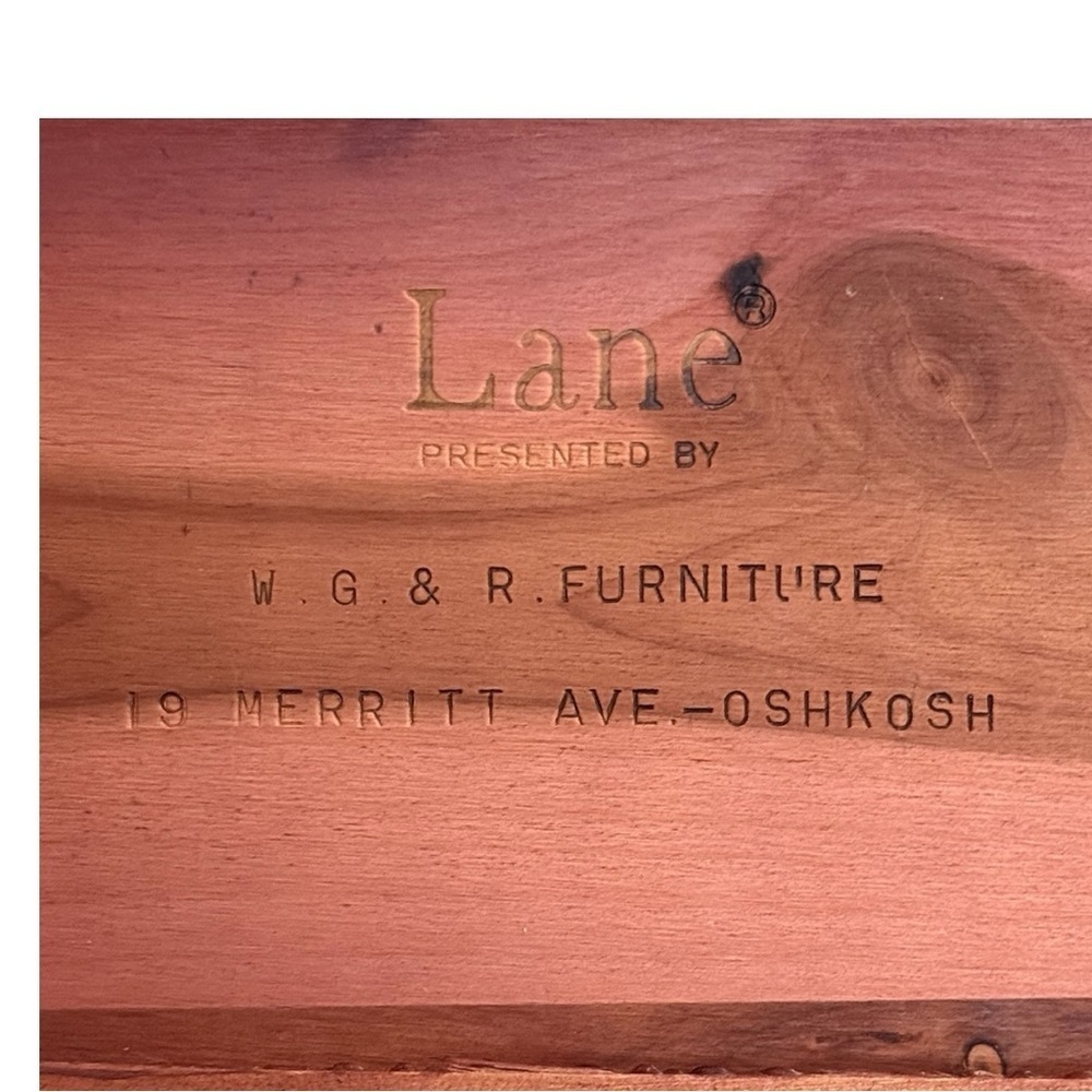 Vintage Mini Lane Cedar Chest - Salesman Sample - Picture 3 of 11